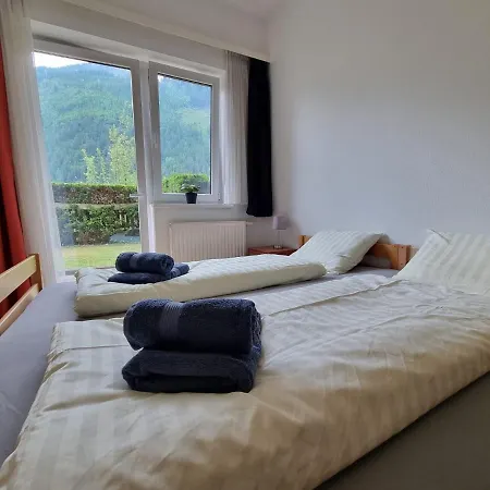 Apartment Tux Met Privetuin *
