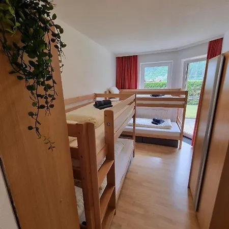 Apartman Tux Met Privetuin *